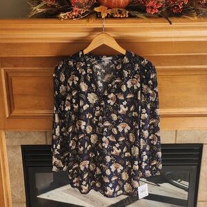 NWT Falls Creek Medium Fall Floral Long Sleeve V-Neck Blouse Color Navy/Browns